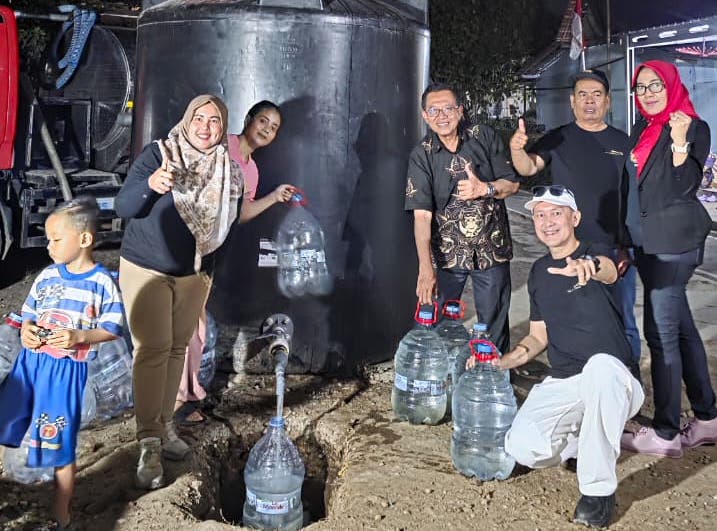 Rotary Club of Purwokerto Salurkan 5.000 Liter Air Bersih untuk Warga Desa Kediri Terdampak Kemarau